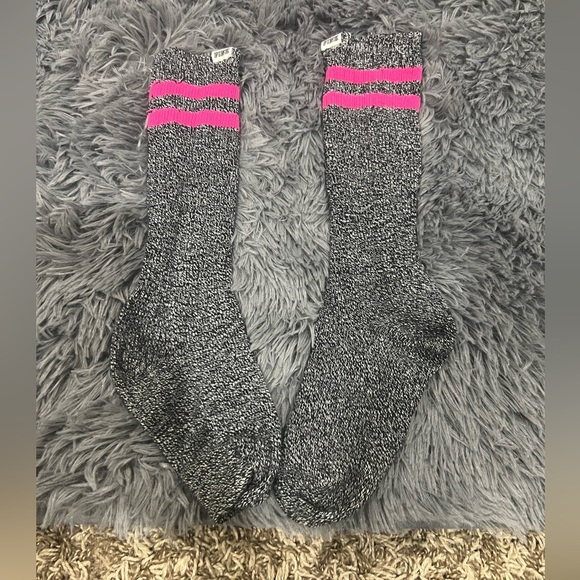 🩷🩶VS PINK SOCKS‎ - Picture 1 of 2